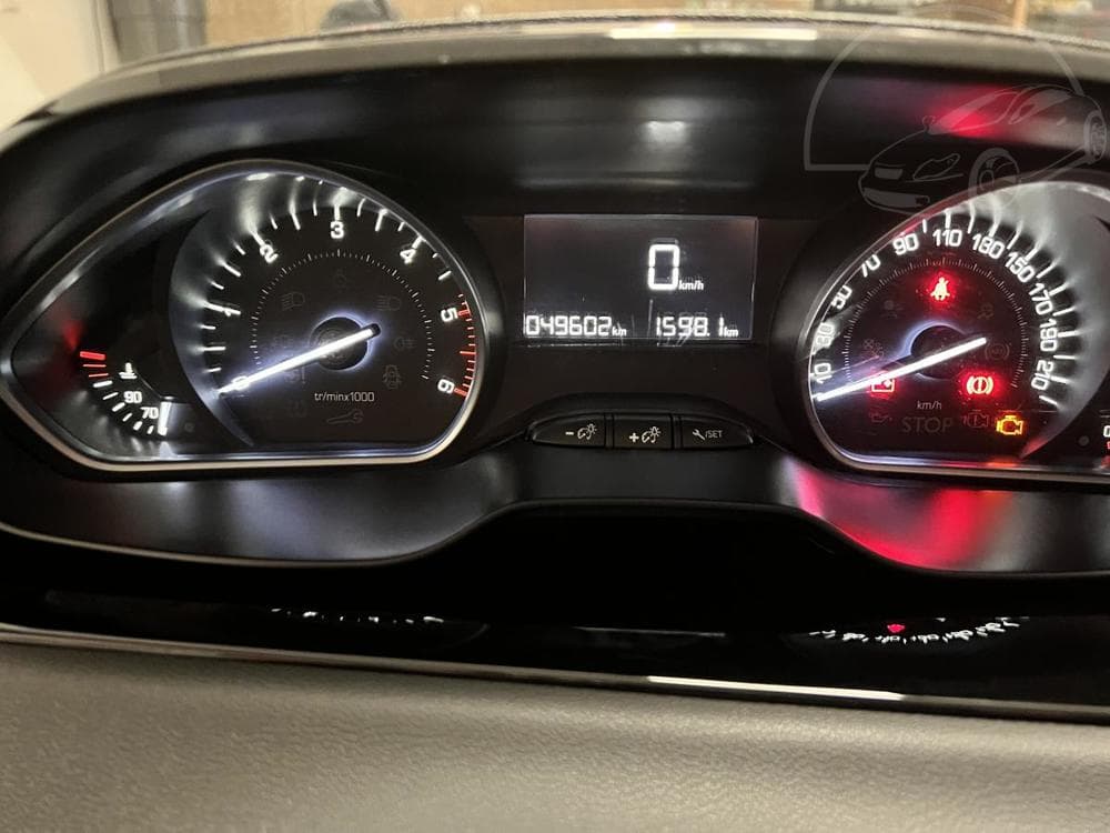 2019 Peugeot 208 - 19