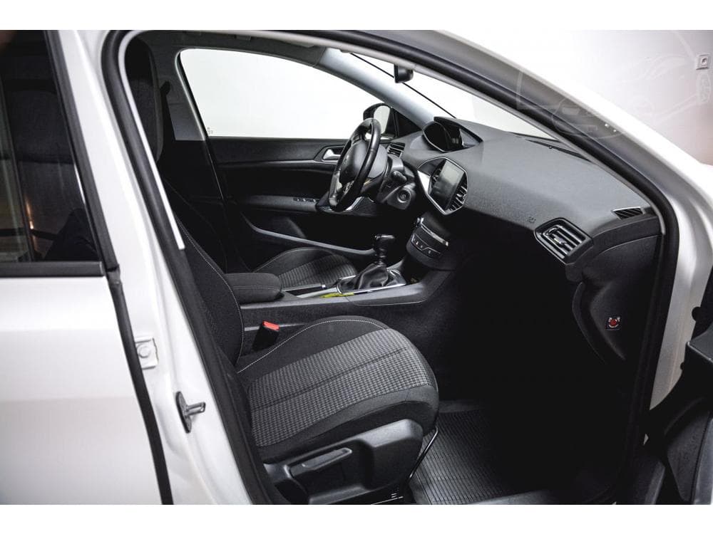 Peugeot 308 - 58