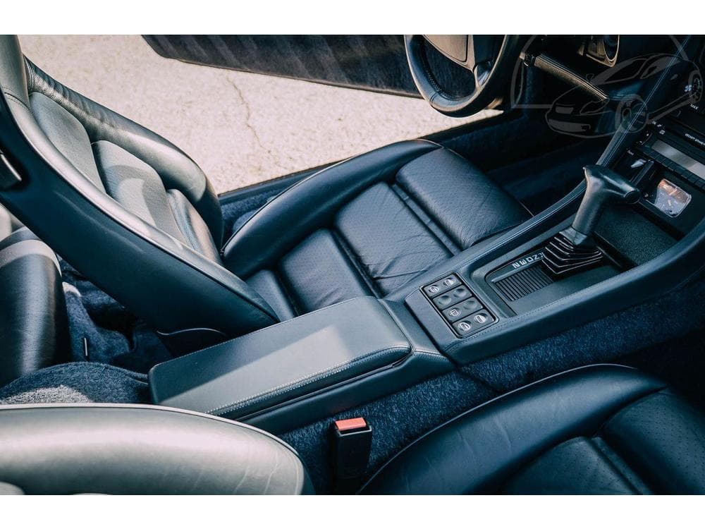 1992 Porsche 928 - 58