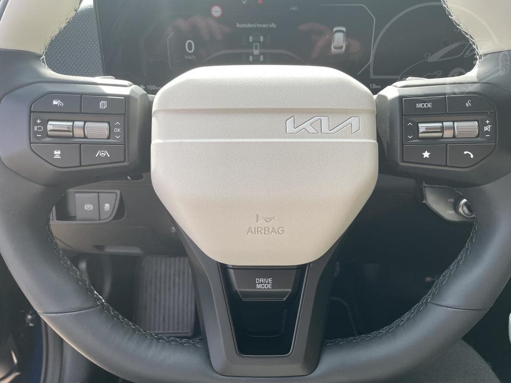 2025 Kia EV6 - 14