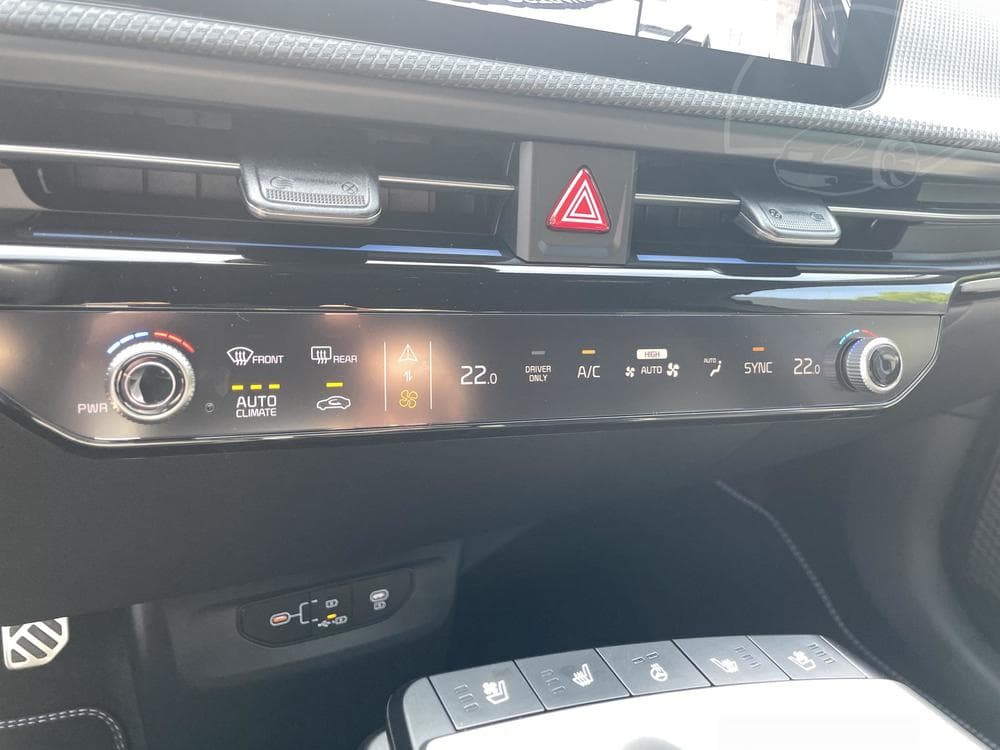 2025 Kia EV6 - 19