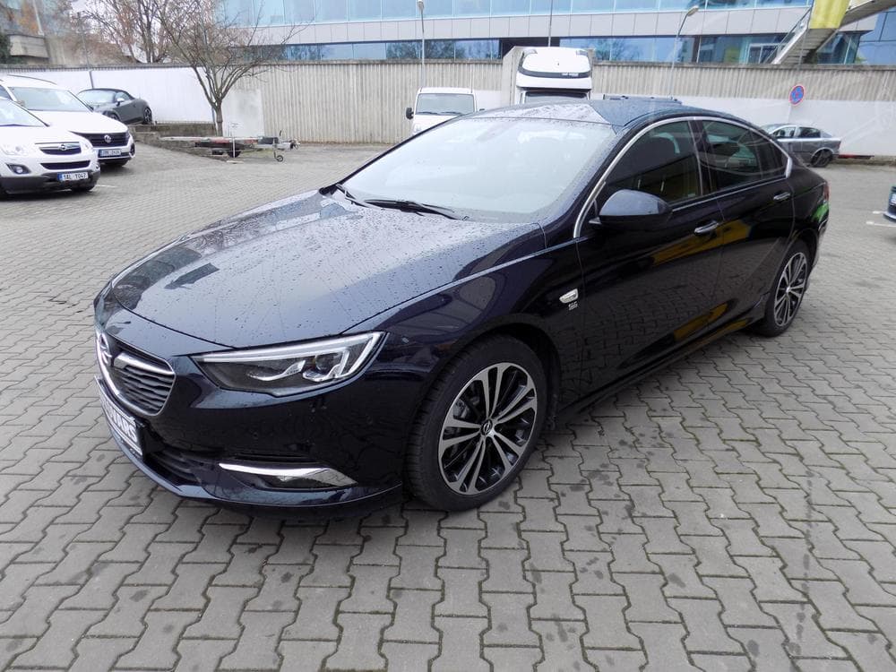 2018 Opel Insignia - 3