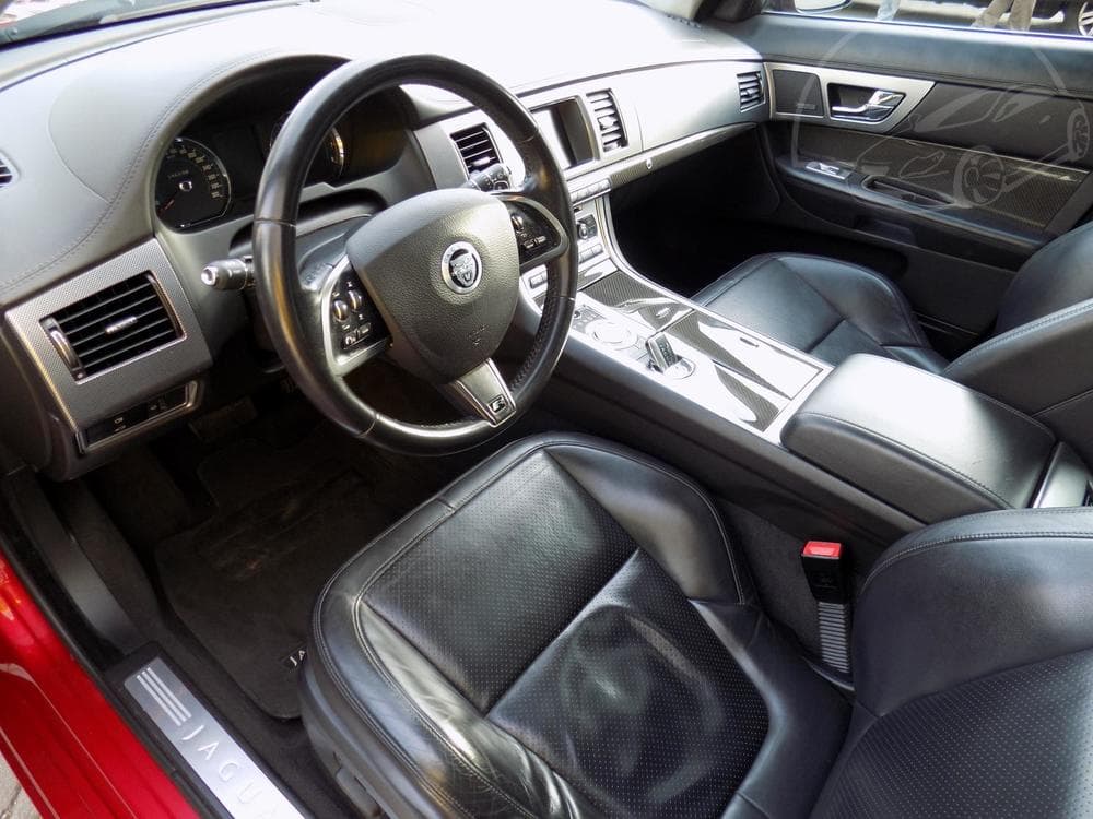 2012 Jaguar Xf - 9