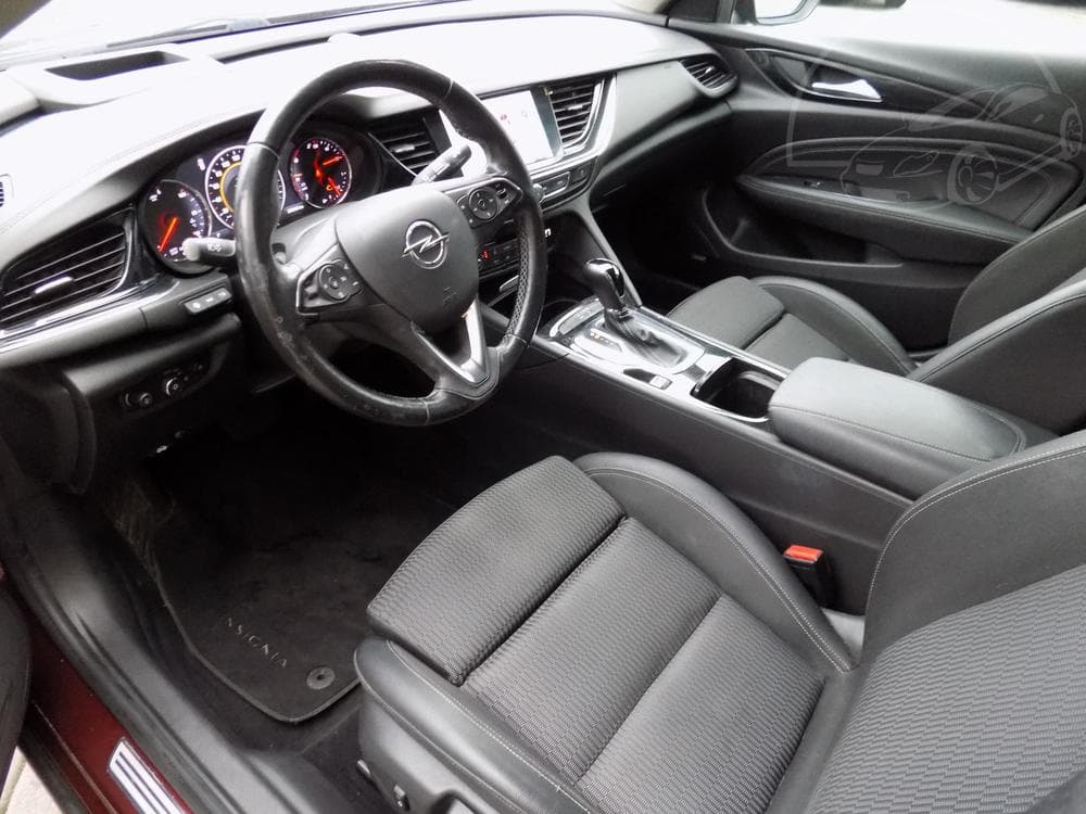 2018 Opel INSIGNIA - 9
