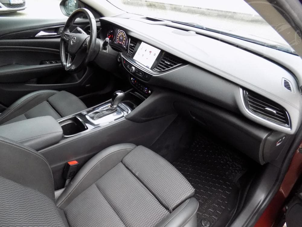 2018 Opel INSIGNIA - 10