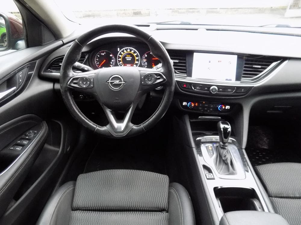 2018 Opel INSIGNIA - 11