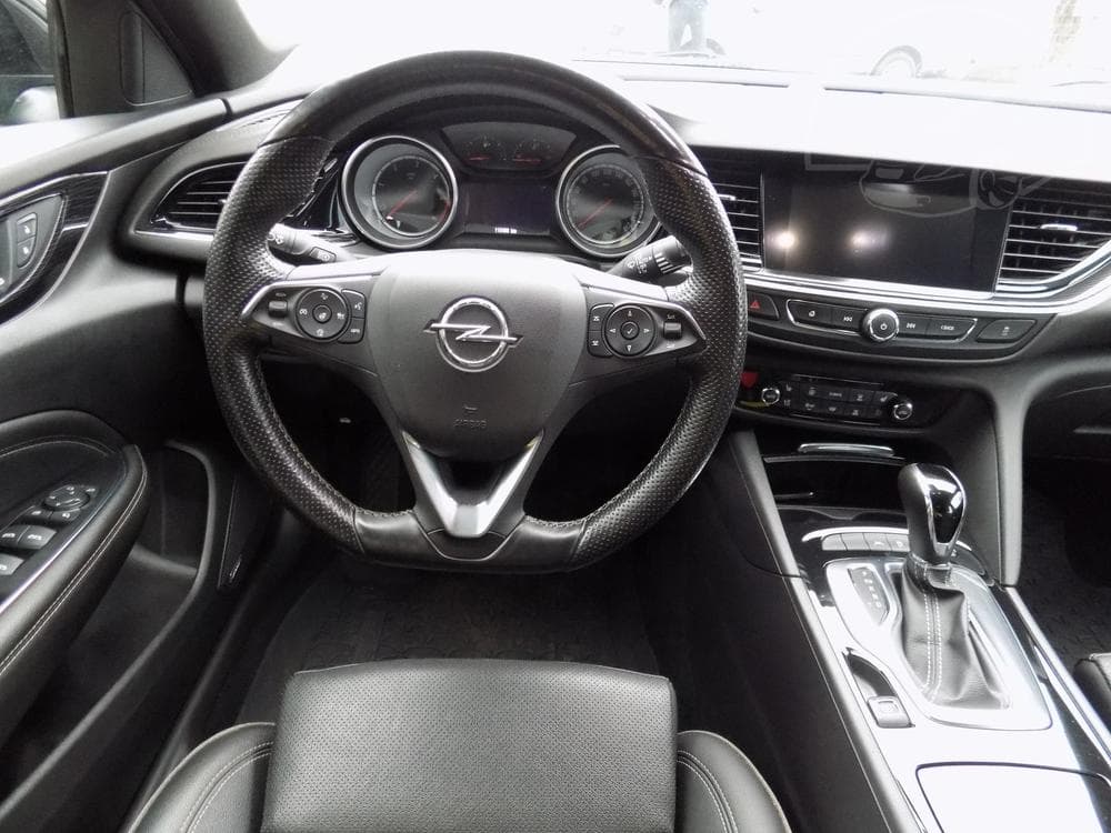 2018 Opel Insignia - 13