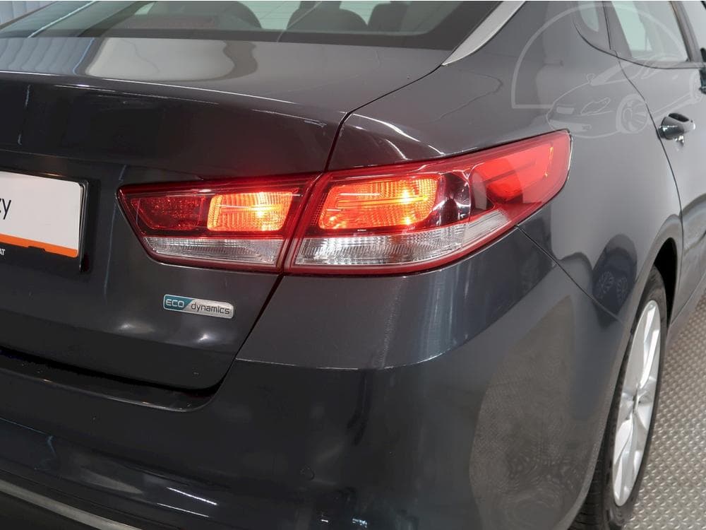 2018 Kia OPTIMA - 11