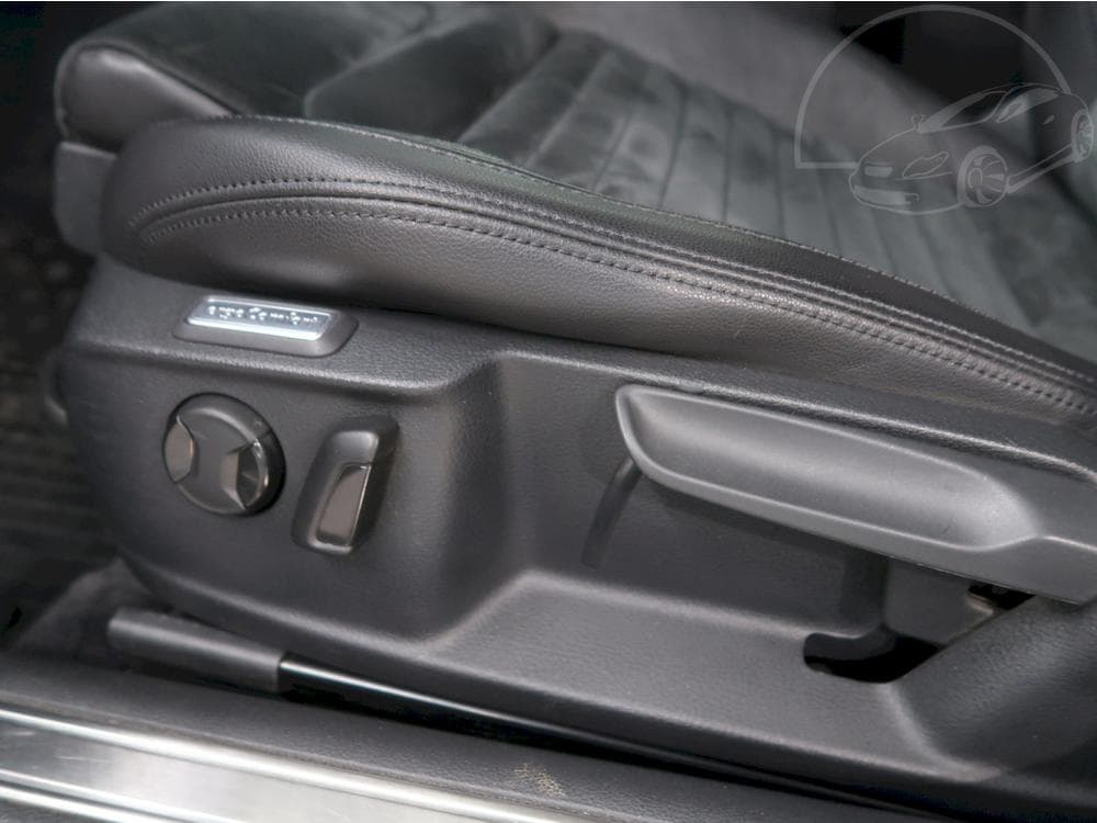 2016 Volkswagen Passat - 14