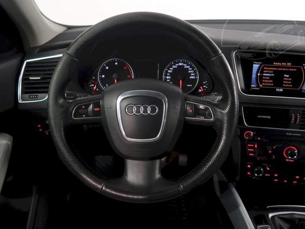 2010 Audi Q5 - 16