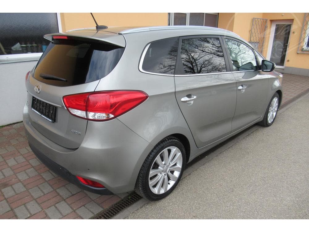 2013 Kia CARENS - 2