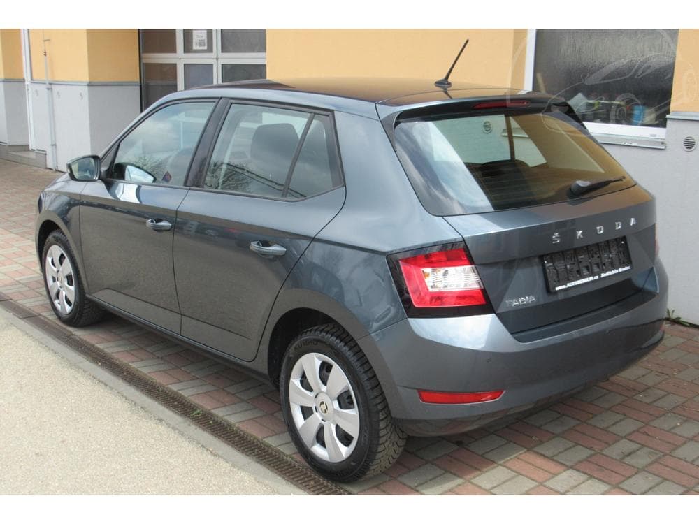 2021 Škoda FABIA - 4