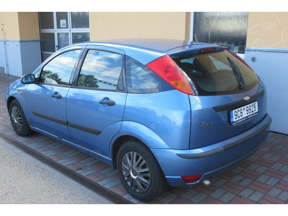 2002 Ford FOCUS - 2