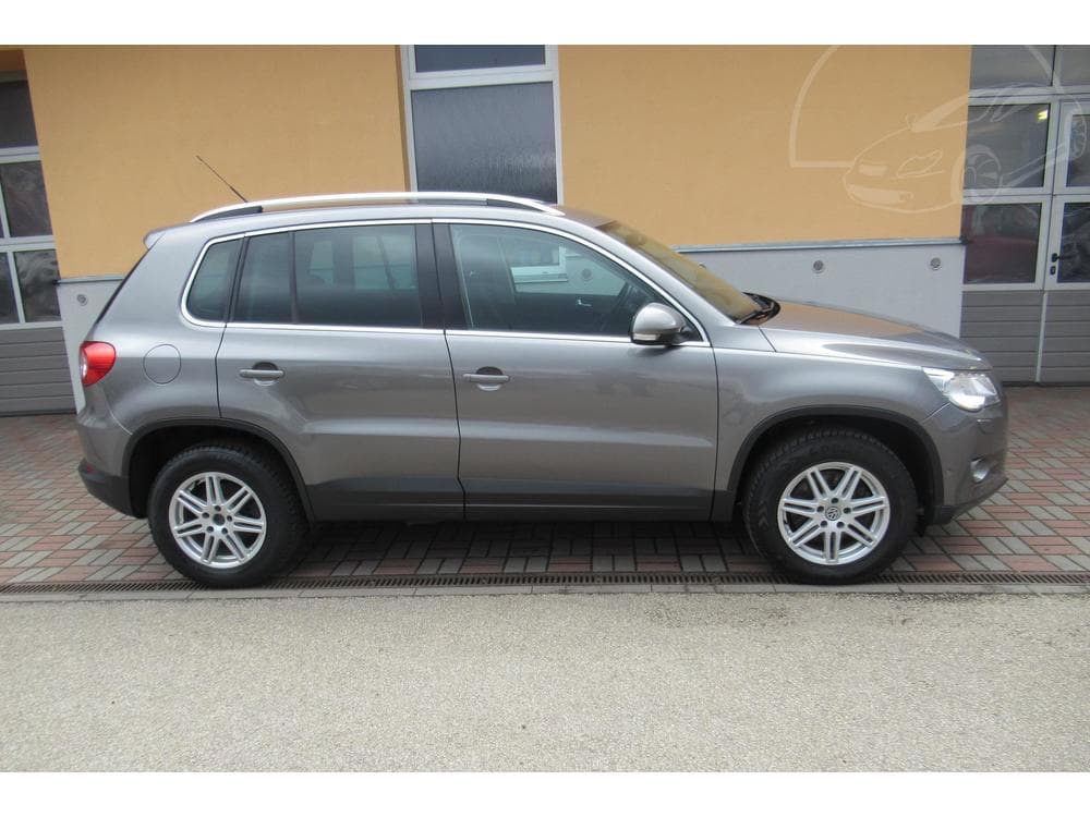 2010 Volkswagen TIGUAN - 3