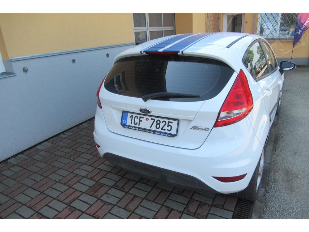 2011 Ford FIESTA - 4