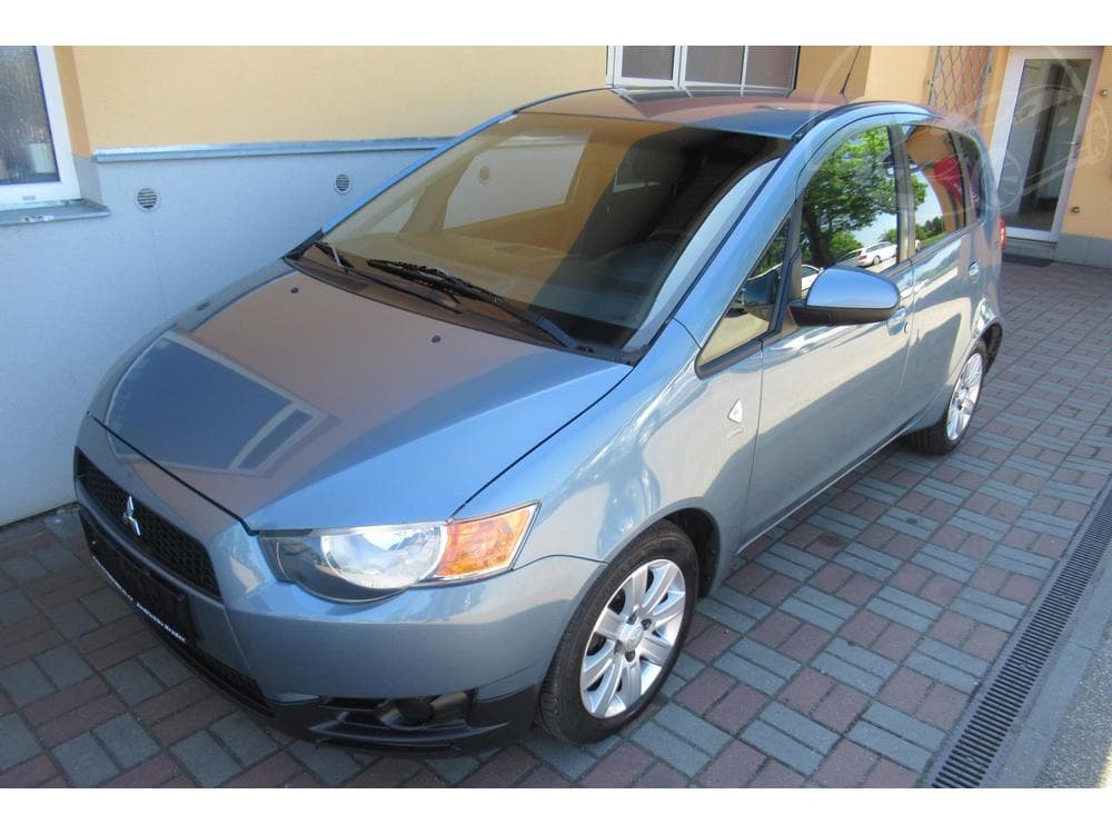2011 Mitsubishi COLT - 5