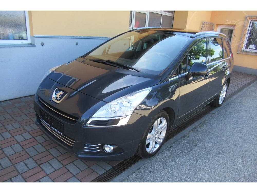 2012 Peugeot 5008 - 5