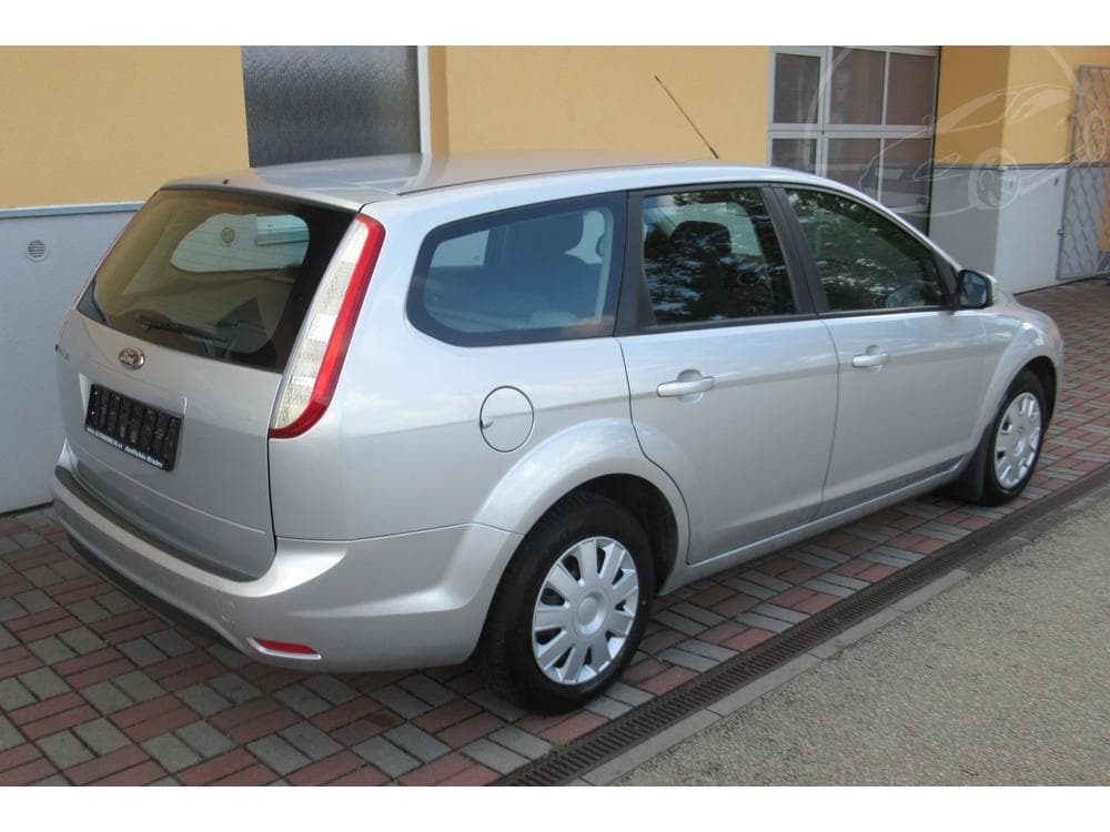 2009 Ford FOCUS - 5