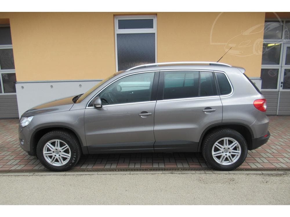 2010 Volkswagen TIGUAN - 6