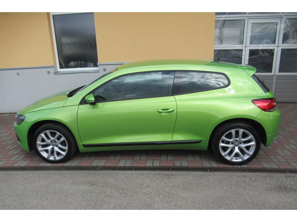 2010 Volkswagen SCIROCCO - 11