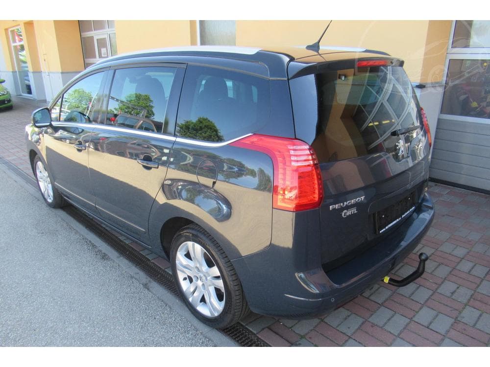 2012 Peugeot 5008 - 7