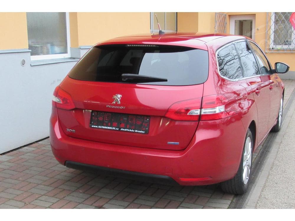 2015 Peugeot 308 - 8