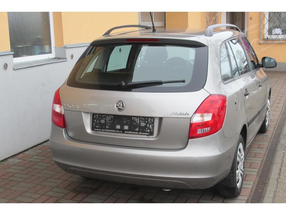 2014 Škoda FABIA - 8