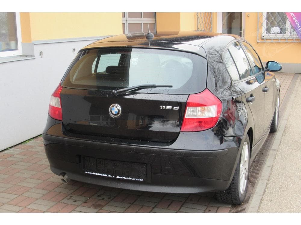 2006 BMW 1-SERIES - 8