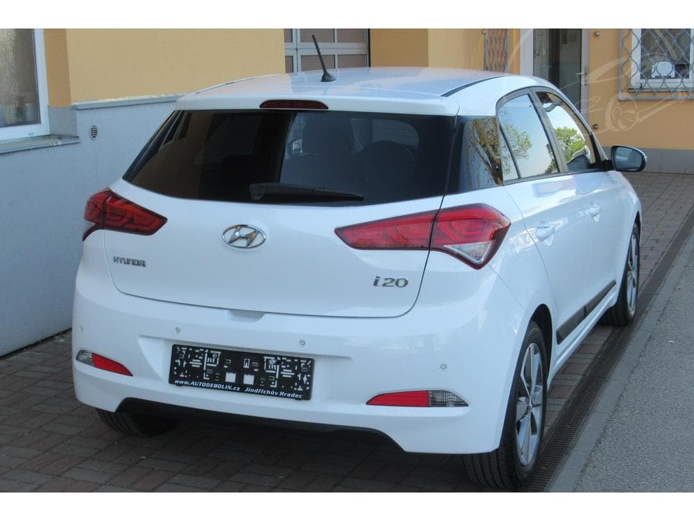 2015 Hyundai i20 - 8