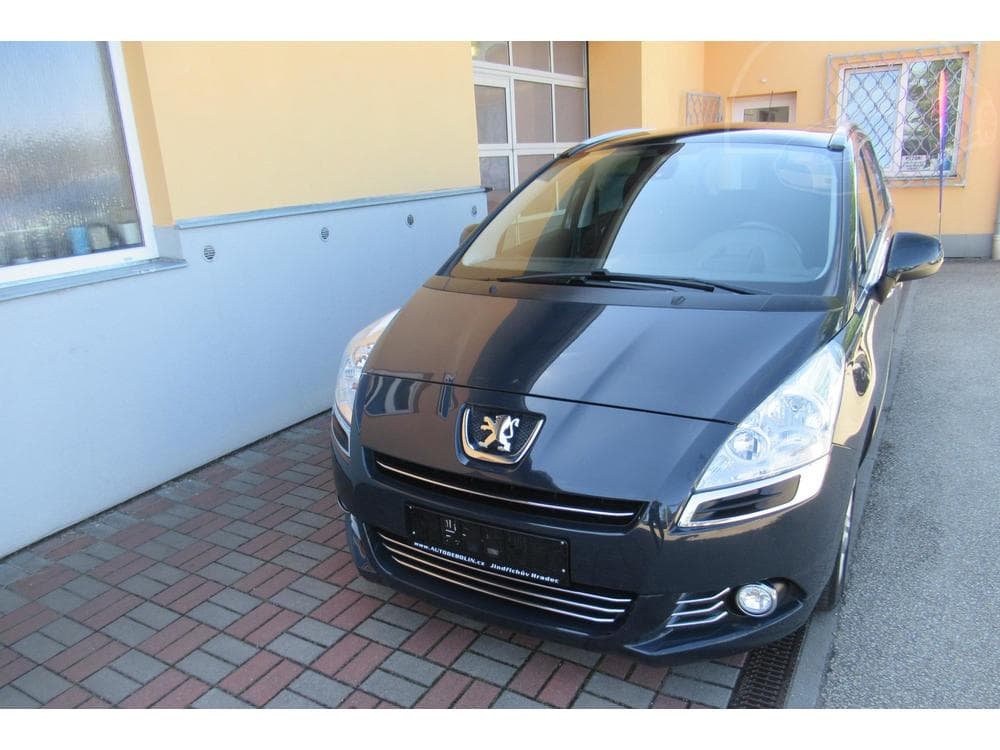 2012 Peugeot 5008 - 8