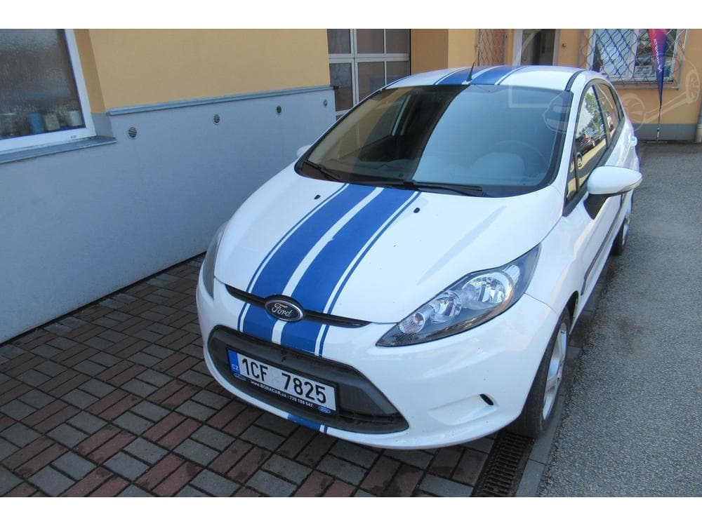 2011 Ford FIESTA - 8