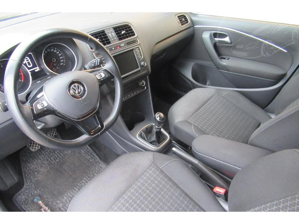 2014 Volkswagen POLO - 9