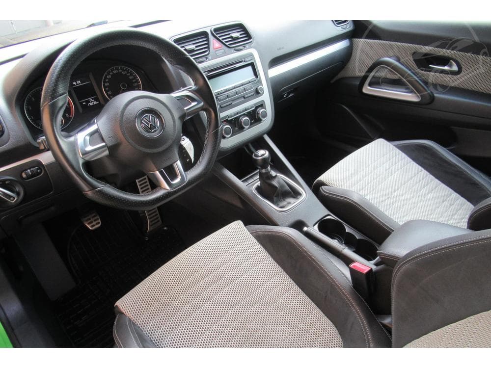 2010 Volkswagen SCIROCCO - 17