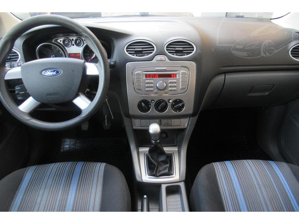 2009 Ford FOCUS - 9