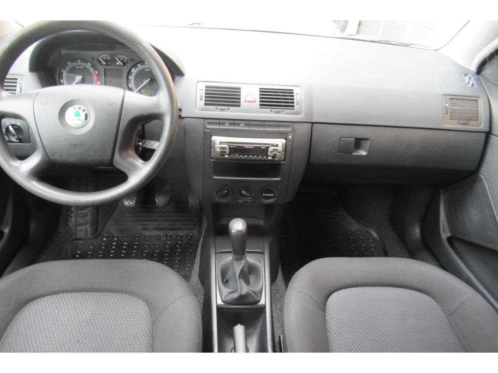 2005 Škoda FABIA - 9