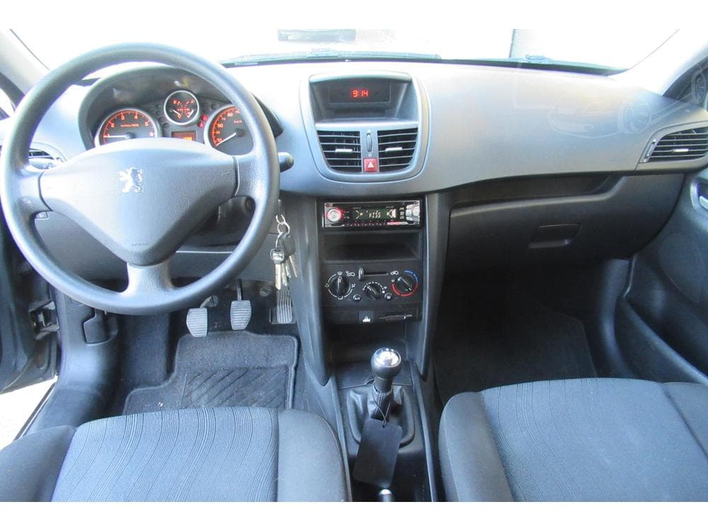 2008 Peugeot 207 - 10