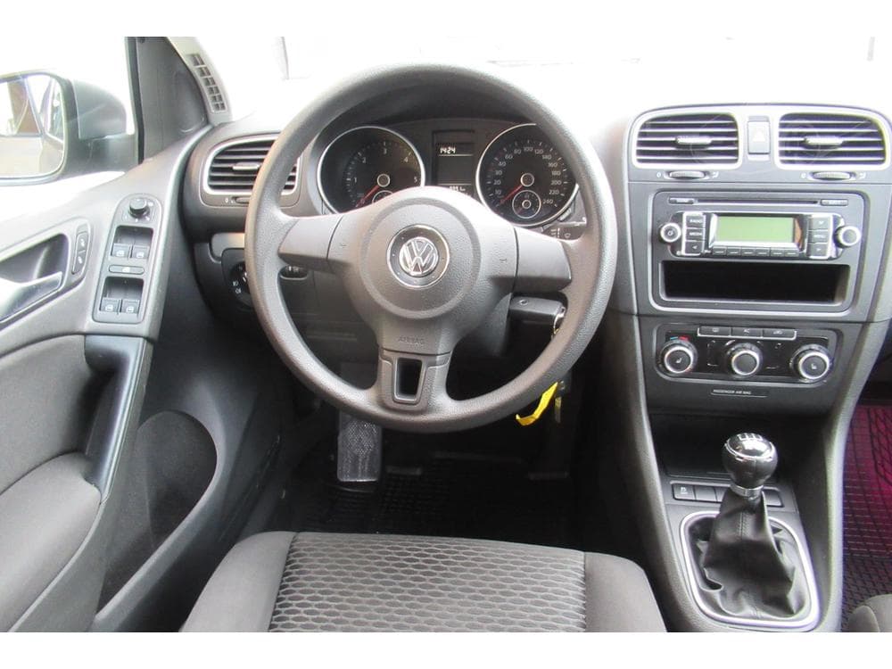 2010 Volkswagen GOLF - 10