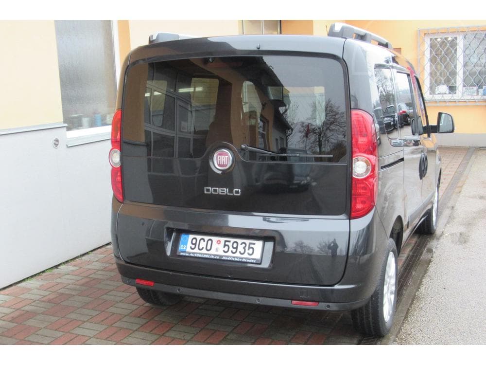 2011 Fiat DOBLO - 10