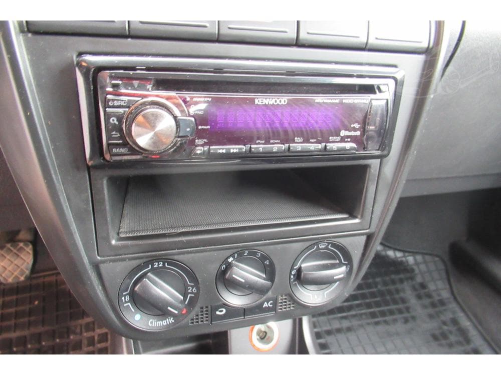 2008 Volkswagen FOX - 10