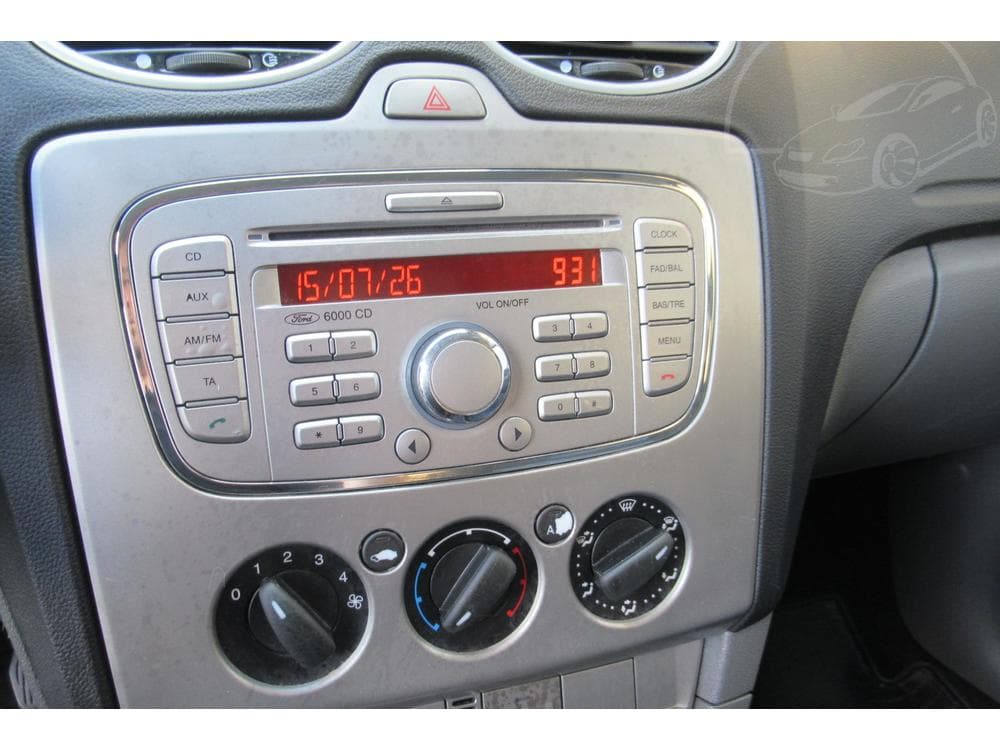 2009 Ford FOCUS - 10
