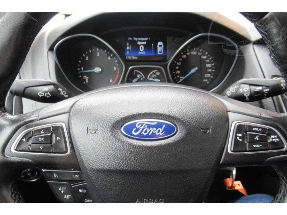 2015 Ford FOCUS - 11