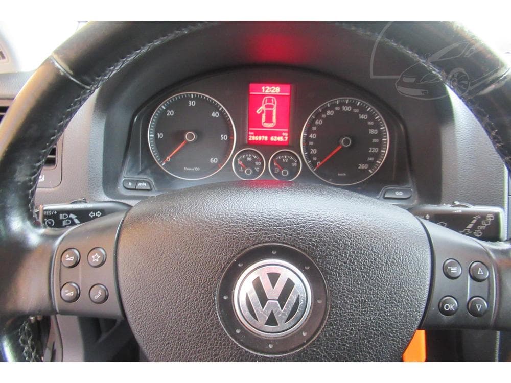 2009 Volkswagen GOLF - 21