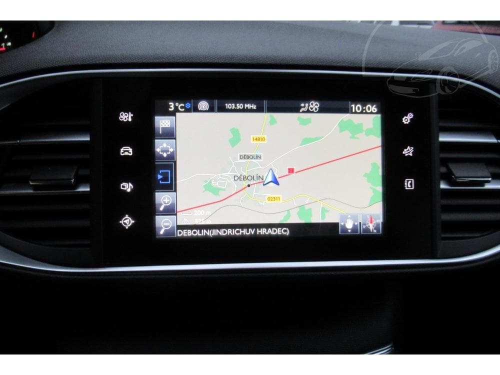 2015 Peugeot 308 - 12