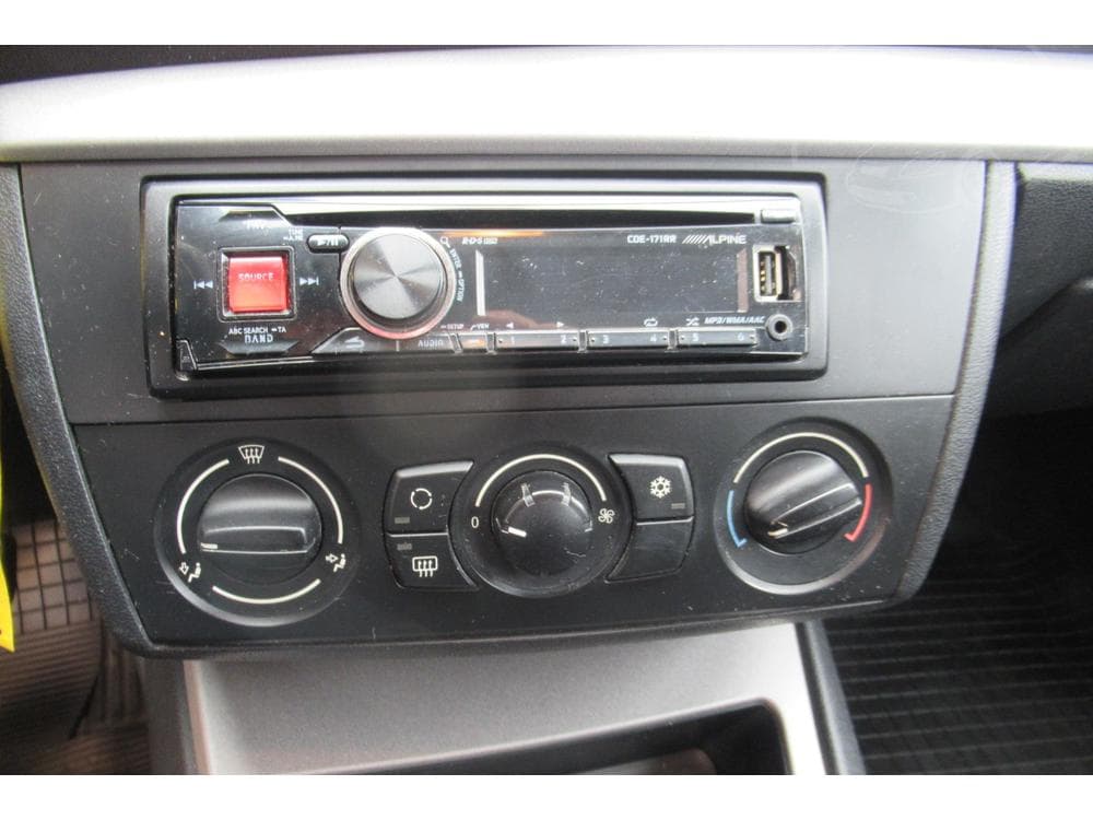 2006 BMW 1-SERIES - 13