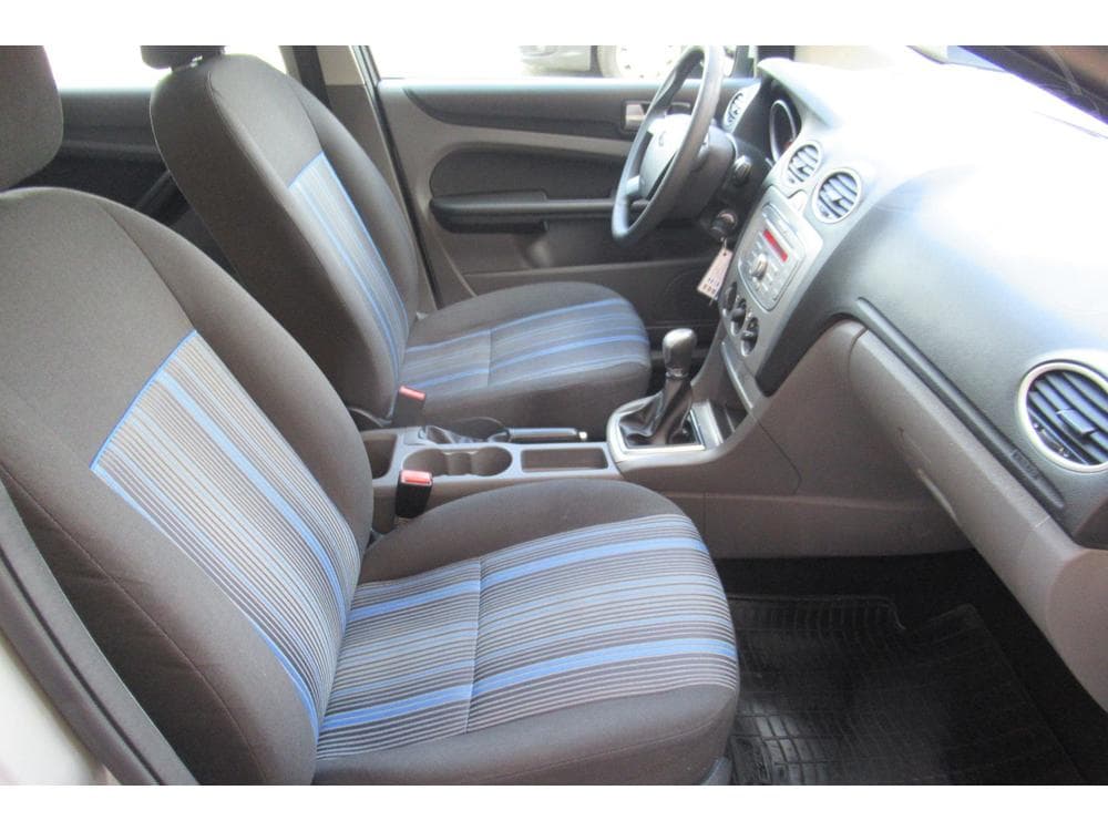 2009 Ford FOCUS - 13