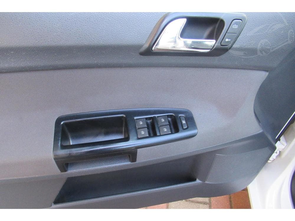 2008 Volkswagen Polo - 27