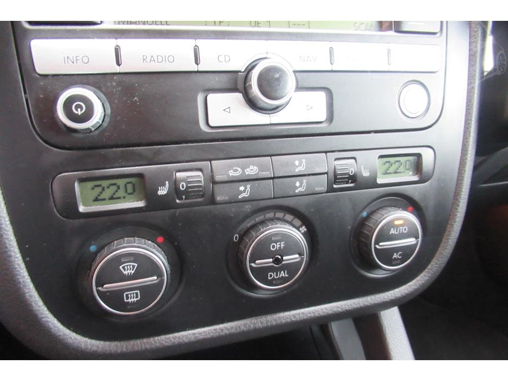 2009 Volkswagen GOLF - 27