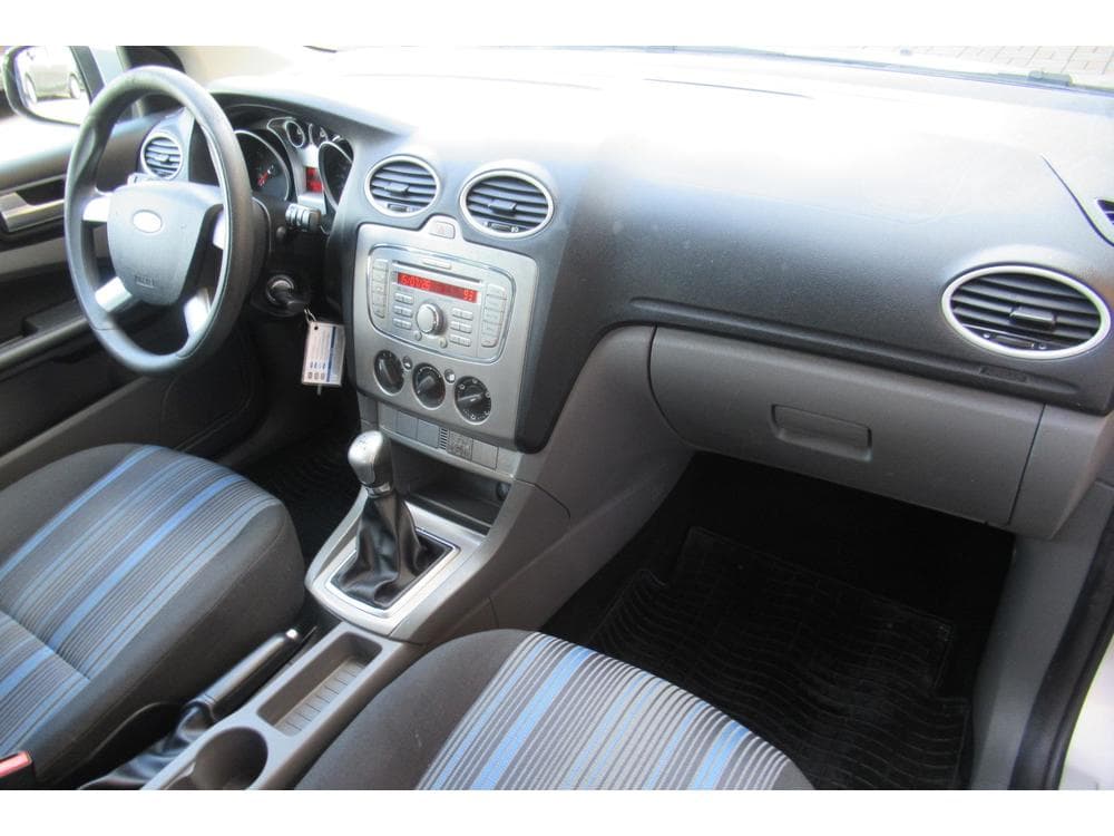 2009 Ford FOCUS - 14