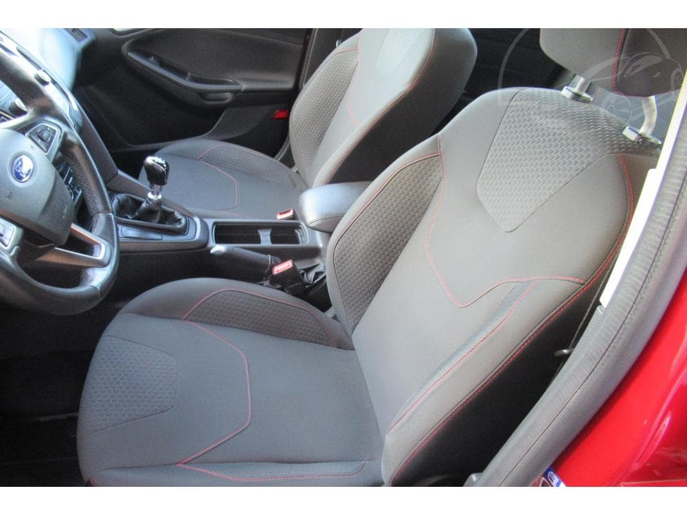 2018 Ford FOCUS - 15