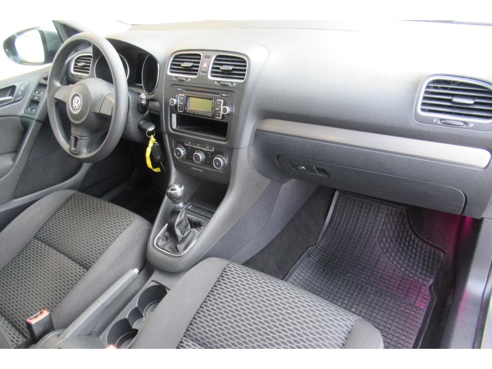 2010 Volkswagen GOLF - 15